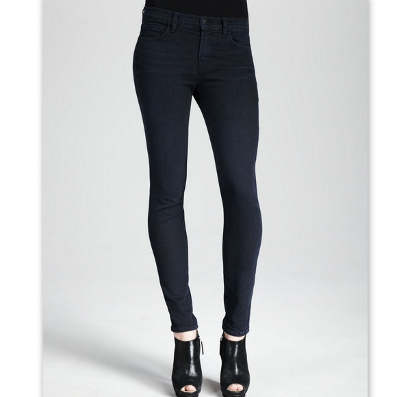 J Brand Denim - J BRAND Jeans 811 Skinny Leg Tudor Wash